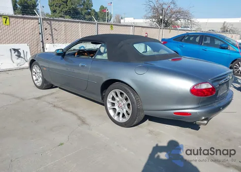 2002 Jaguar Xkr z USA, uszkodzony, nr VIN SAJDA42B82PA25005